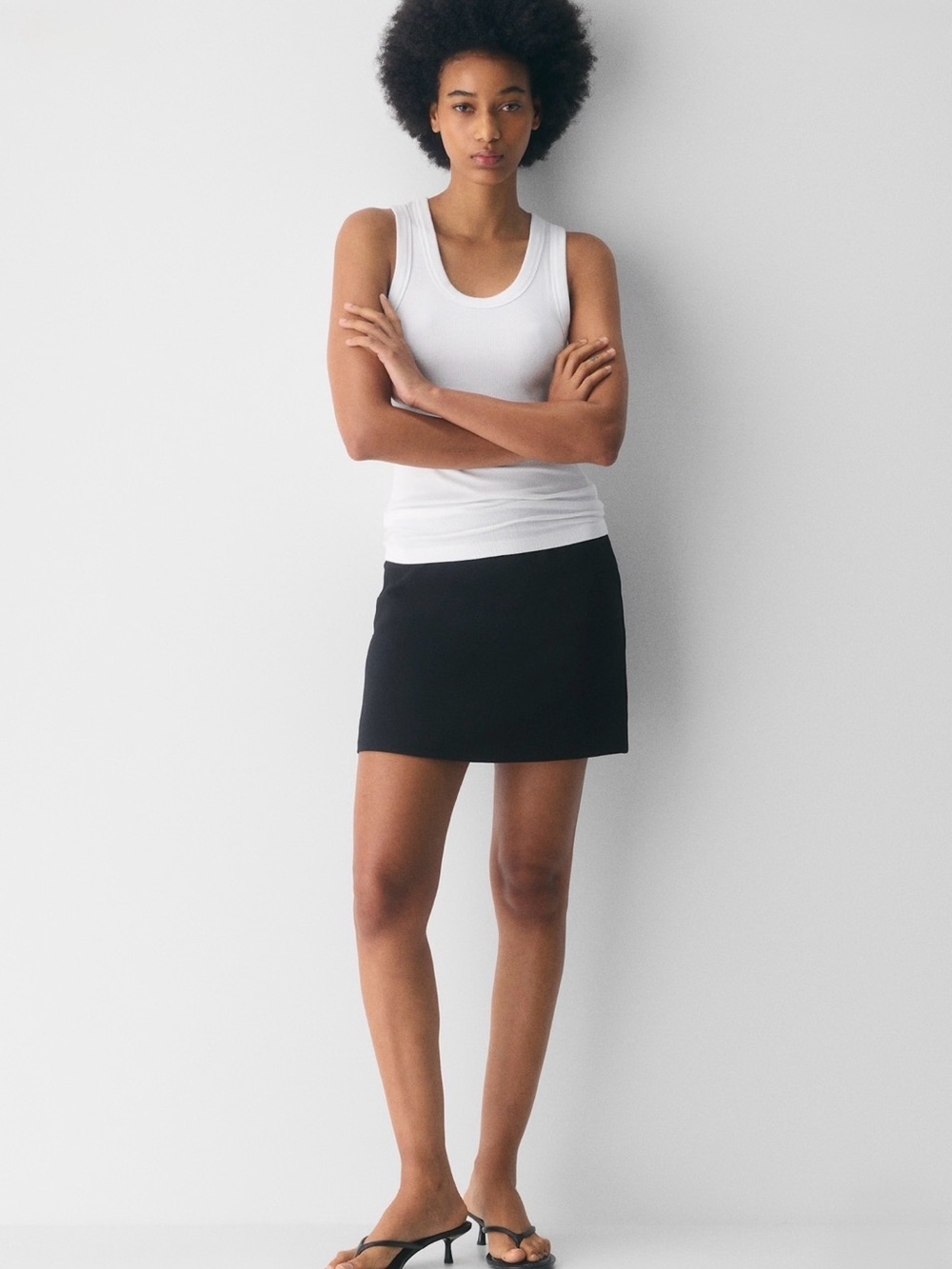 Aritzia Wilfred Classic Mini Skirt | Crepette | Black | Size 4